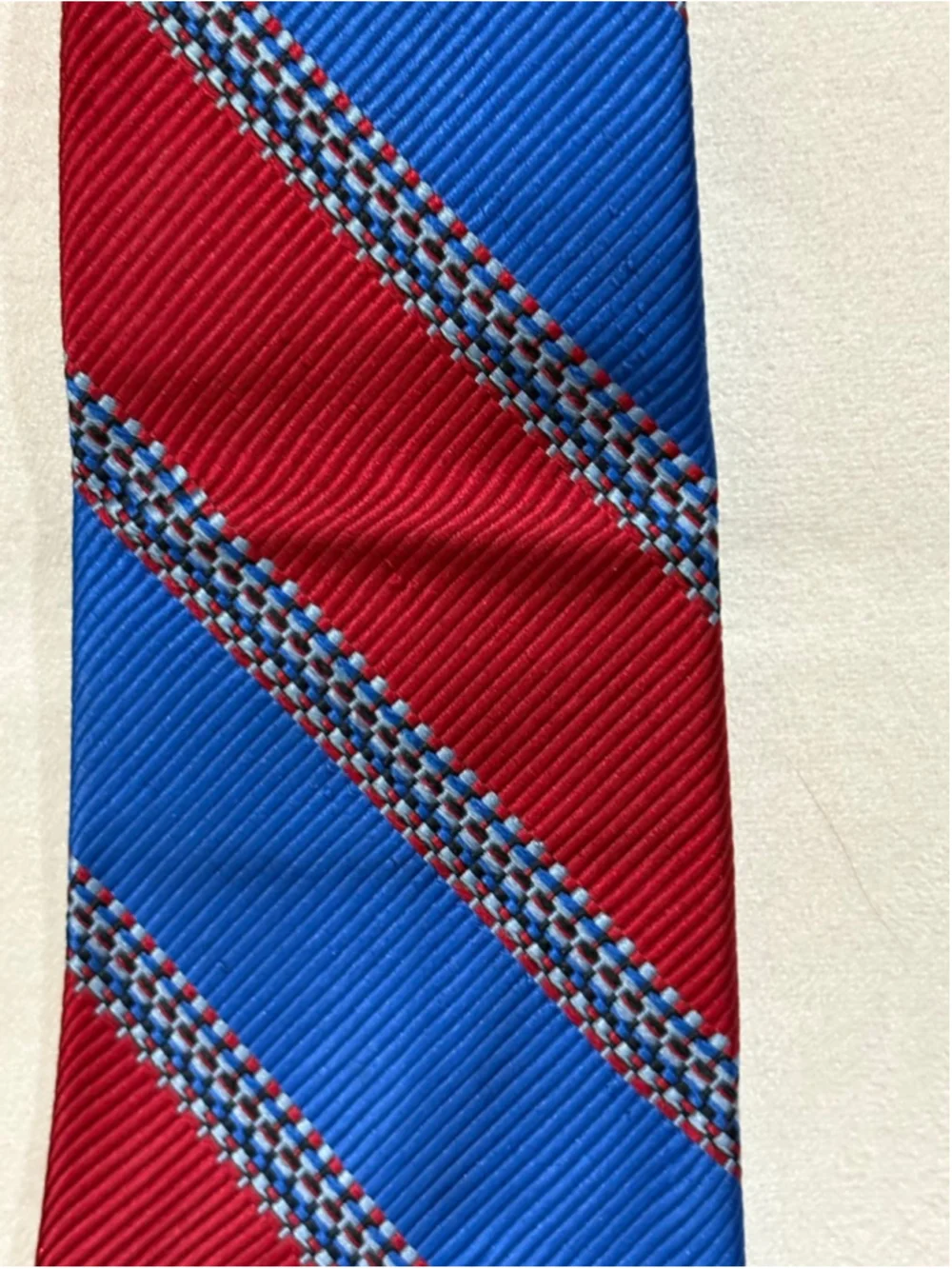 Men's Oleg Cassini Striped Tie in Red and Blue, One Size